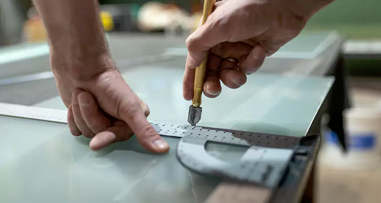 Glass Scratch Repair in Palm Beach Gardens, FL