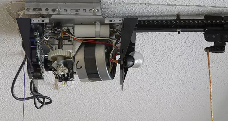 Garage Door Motor Replacement in Palm Beach Gardens, FL