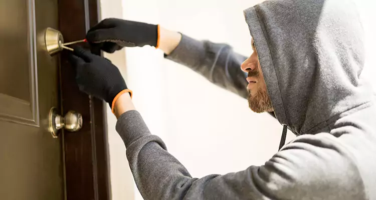 Emergency Motel Lock Repairs—Available 24/7 in Palm Beach Gardens, FL