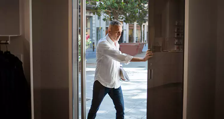 Track Cleaning and Repair for Stuck Doors in Palm Beach Gardens, FL