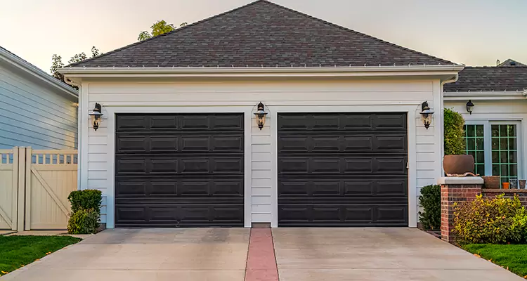 Residential Local Garage Door Repair in Palm Beach Gardens, FL
