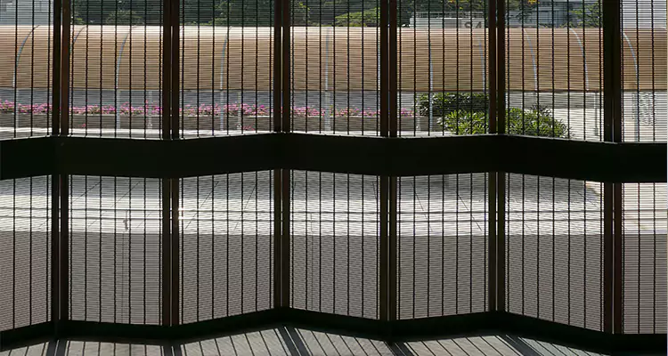 Front Screen Door Repair in Palm Beach Gardens, FL