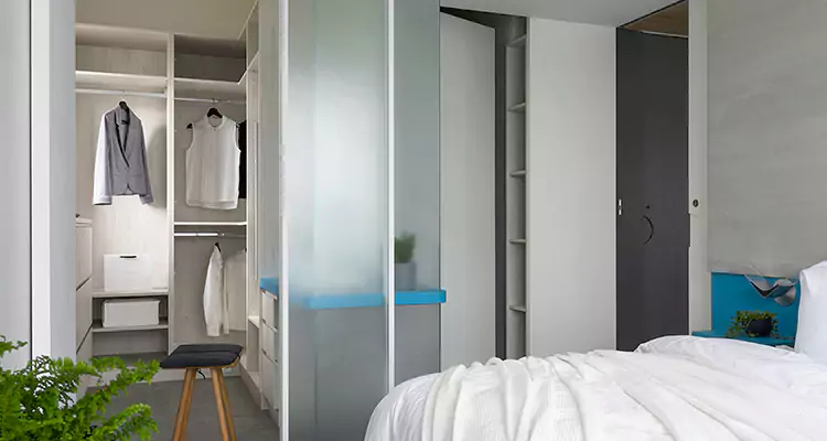 Closet Door Bi Fold Installation in Palm Beach Gardens, FL