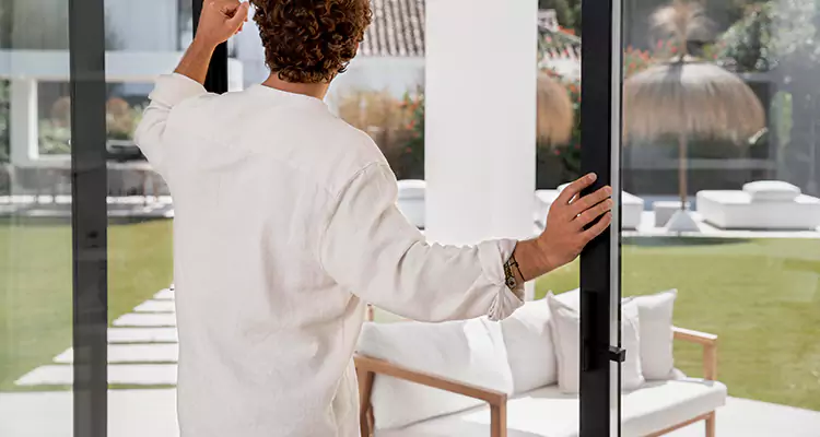 Fix Backyard Sliding Door Hard To Operate in Palm Beach Gardens, FL