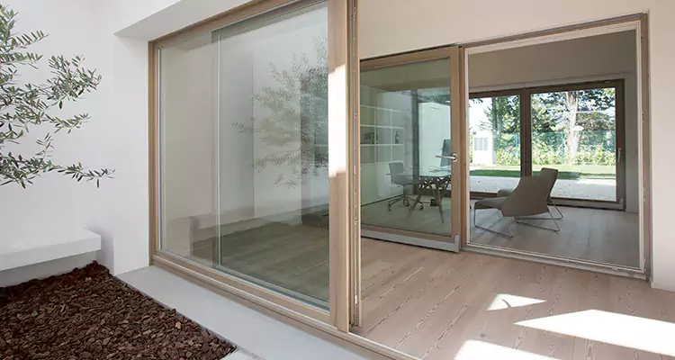 Sliding Screen Door Bottom Track Replacement in Palm Beach Gardens, FL
